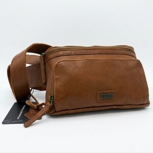 NWT Spikes & Sparrow Brandy Genuine Leather Crossbody Sling Hip Bag
